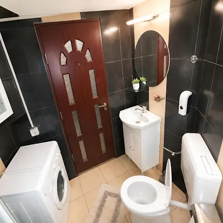 Apartment Dona House *